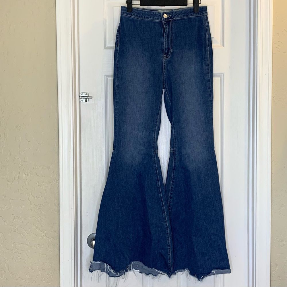 Free People Wide Leg Raw Hem Jeans Size 28